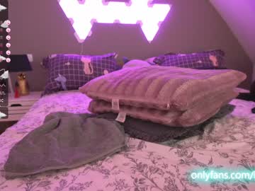 latina cam girl kimmie_ image #3401044