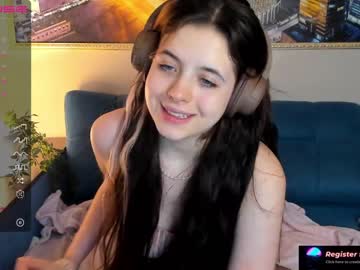 latina cam girl nessa_more image #2304606