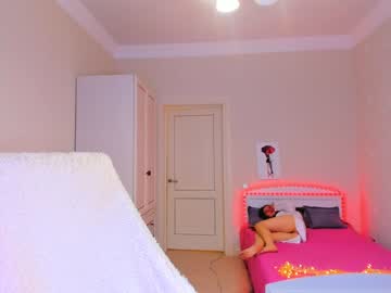 latina cam girl yuki_04 image #1841507