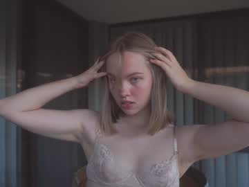 latina cam girl bibi_it_is image #4040264