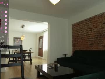 latina cam girl kriss0leoo image #4260076