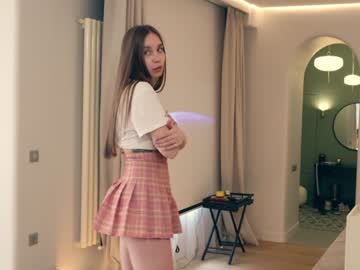 latina cam girl elleyrayman_ image #1130784
