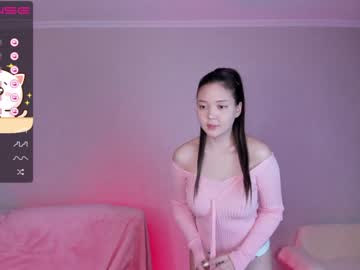 latina cam girl u_needed_me_ image #1810394