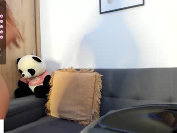 latina cam girl abigail_w image #3633924