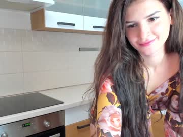 latina cam girl elaanna image #2469090
