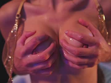 latina cam girl lucie_beltran image #4224229