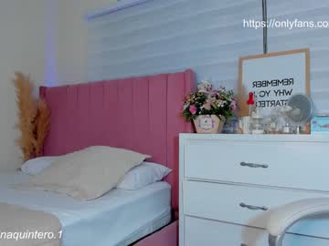 latina cam girl veroniqe_lounge image #2346542