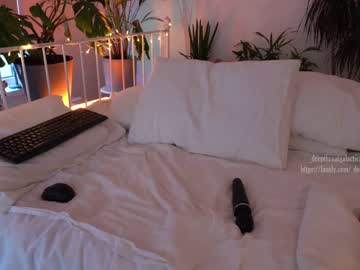 latina cam girl _deepthroatgalactica image #1290224