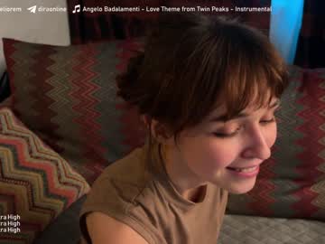 latina cam girl hernamewasdira image #3161411