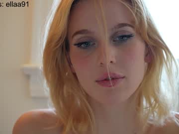 latina cam girl ellaa91 image #3845959