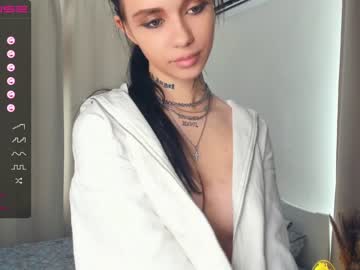 latina cam girl elfas_cute image #3173831