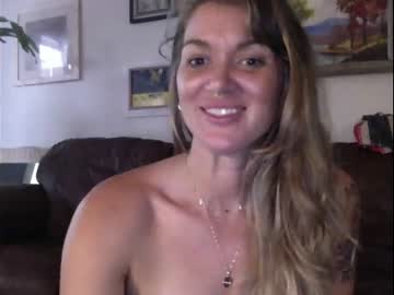 latina cam couple shyfarmyogi image #1332437