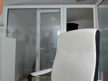 latina cam girl ingridblondy94 image #3383805
