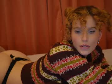 latina cam girl ellaa91 image #4093894