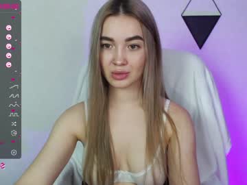 latina cam girl yourvirusqueen_ image #1435549