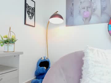 latina cam girl missniley image #687344