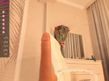 latina cam girl sury_01 image #514859