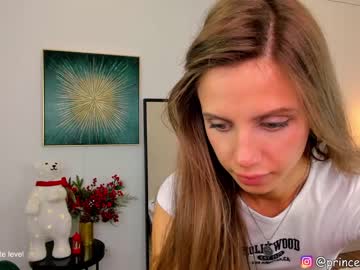 latina cam girl princess_diana18 image #3937368