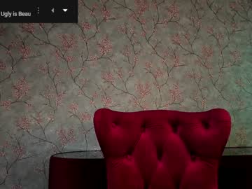 latina cam girl elliy_coy image #2418429