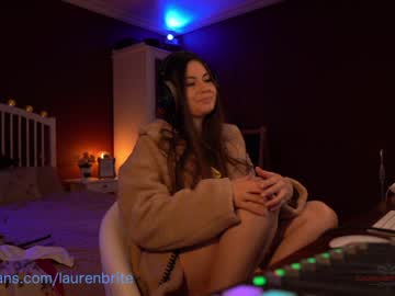 latina cam girl laurenbrite image #766033