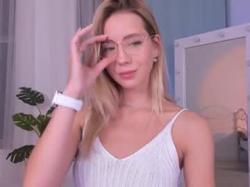 latina cam girl emmi_rosee image #327936