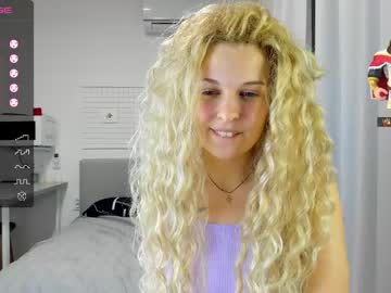 latina cam girl mila_martella2004 image #3452712