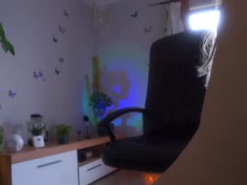 latina cam girl juicyandthepussyblvd image #1895170
