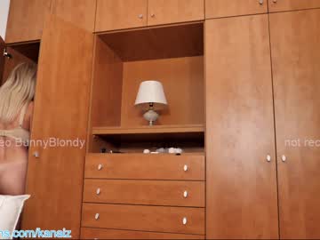 latina cam girl bunnyblondy image #1313192