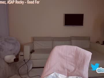 latina cam girl hollyextra image #935348
