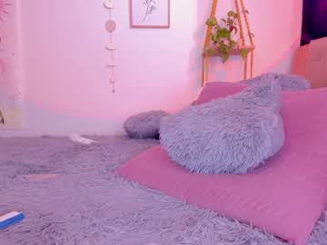 latina cam girl kittenmoon_ image #1089014