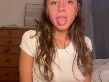 latina cam girl foxyone01 image #4228809