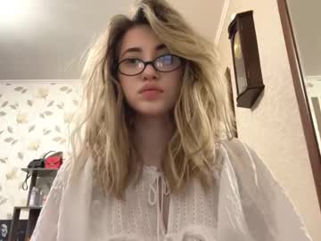 latina cam girl dawnbluett image #4712067
