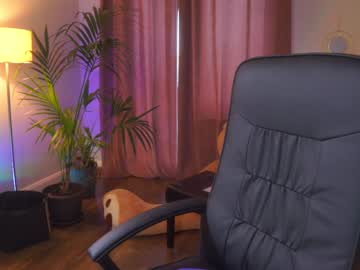 latina cam girl juicyandthepussyblvd image #2430414