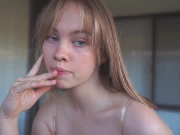 latina cam girl bibi_it_is image #4339383