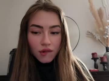 latina cam girl strawberryjamx image #3989621