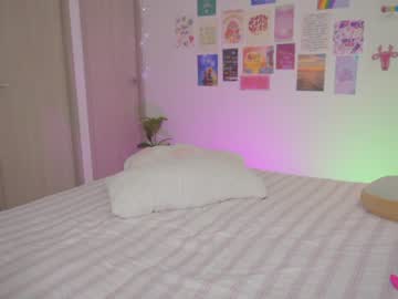 latina cam girl mila_1 image #3861482