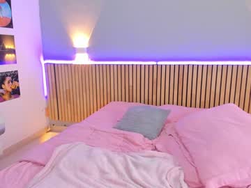latina cam girl little_effy18 image #4200326