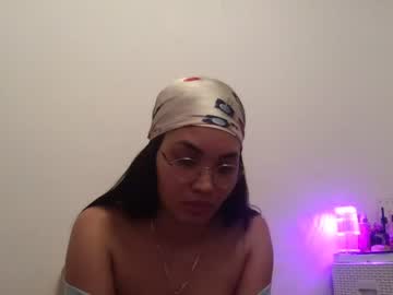 latina cam girl dreamloverzee image #4194790