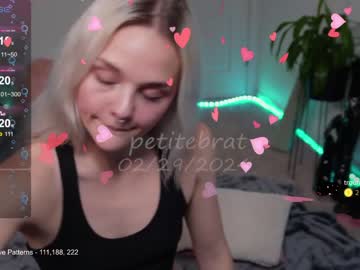 latina cam girl petitebrat image #4295243