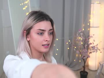 latina cam girl venera_style image #4477190