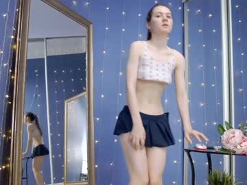 latina cam girl kriskras__ image #2888544