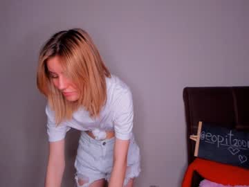 latina cam girl denisegarcias image #2464942