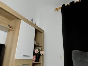latina cam girl 9harlotte99 image #3026199