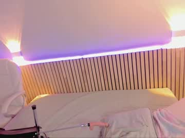 latina cam girl little_effy18 image #3832038