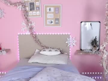 latina cam girl little_effy18 image #482784