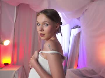 latina cam girl kateuwugirl image #3388491