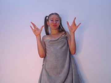 latina cam girl teonasafina__ image #3478747
