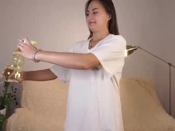 latina cam girl easteve image #4654711