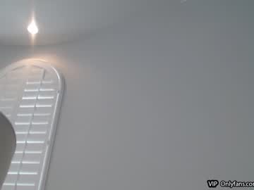 latina cam girl blonde_riderxxx image #3142181