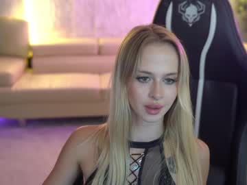 latina cam couple kira0541 image #3572135